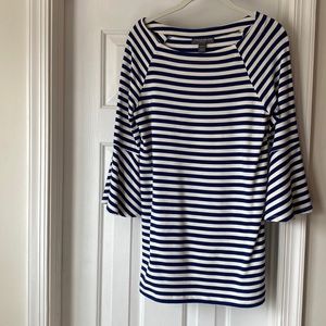 A Pea in the Pod Size M Maternity Tulip Sleeve Tunic